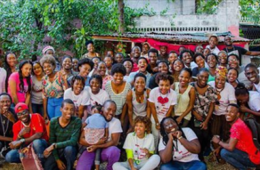 YON MOMAN LANMOU KAPAB YON OKAZYON POU DEFINI LAVI